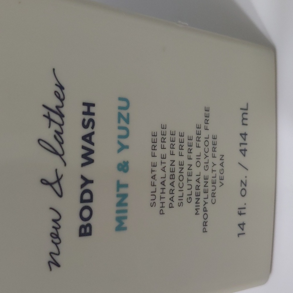 HAIRITAGE by Mindy Mcknight Mint & Yuzu Body Wash - Picture 2 of 2